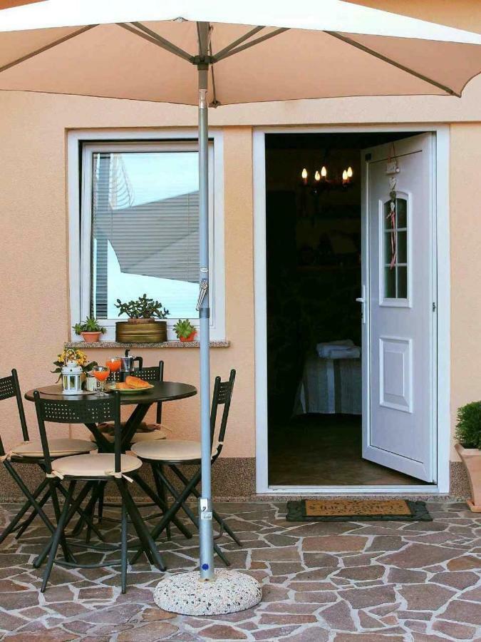 Apartman Ruza 3 Poljane Bagian luar foto